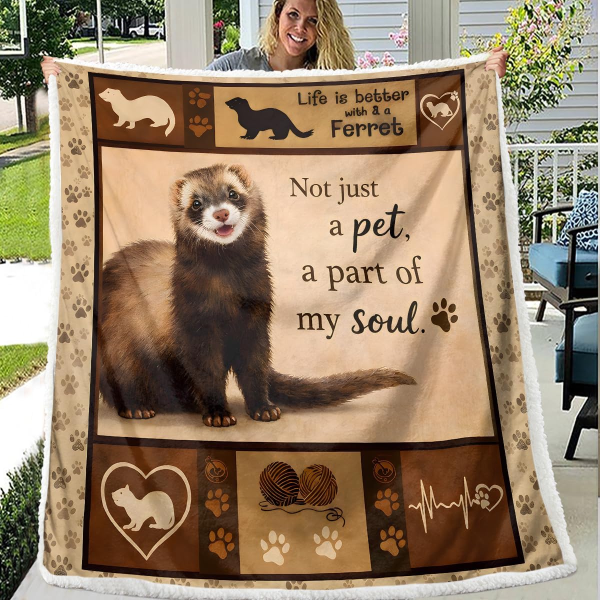 Cozy Ferret Blanket for Pet Lovers